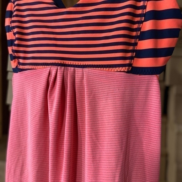 Lululemon Workout Tanks - Picture 2 of 5